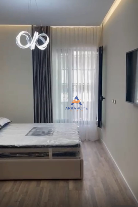 Tirane, jepet me qera apartament 1+1 Kati 4, 70 m² 1.000 € (RRUGA E KOSOVAREVE)