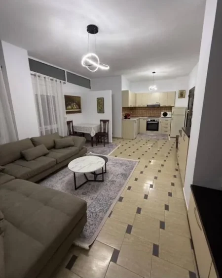 Tirane, jepet me qera apartament 1+1 Kati 0, 60 m² 550 € (Pazari i Ri)