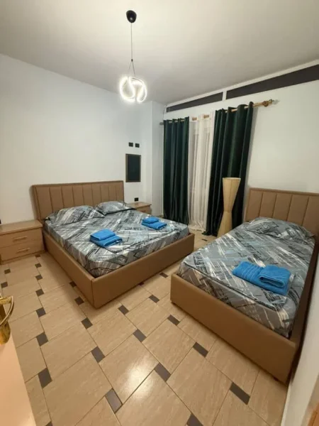 Tirane, jepet me qera apartament 1+1 Kati 0, 60 m² 550 € (Pazari i Ri)