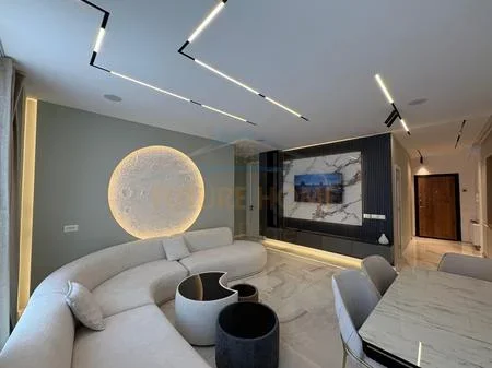 Tirane, shitet apartament 2+1 Kati 4, 118 m² 250.000 € 