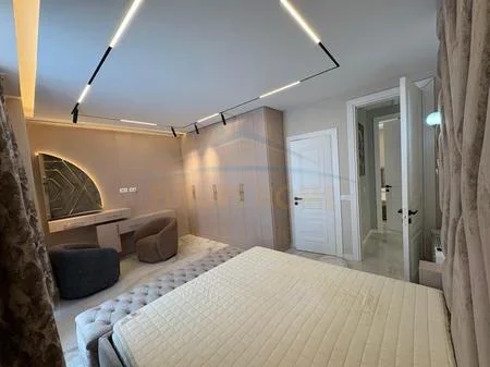 Tirane, shitet apartament 2+1 Kati 4, 118 m² 250.000 € 