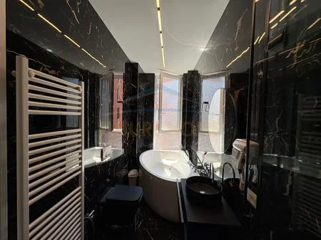 Tirane, shitet apartament 2+1 Kati 4, 118 m² 250.000 € 