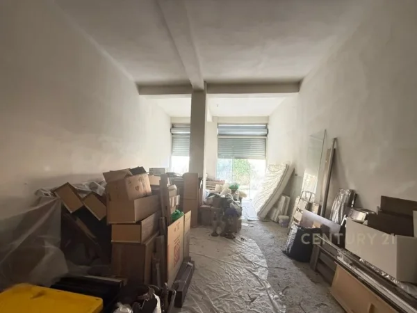 Tirane, shes ambjent biznesi Kati 0, 58 m² 84.100 € (Astir)