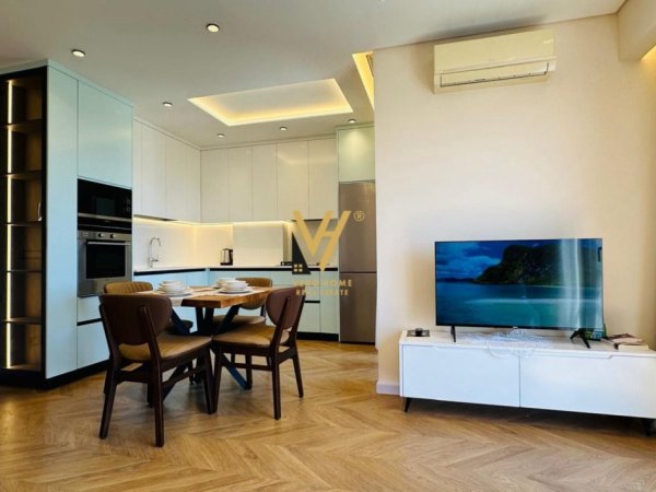 Durres, jepet me qera apartament 2+1+Ballkon Kati 3, 85 m² 1.000 € (CURRILA)