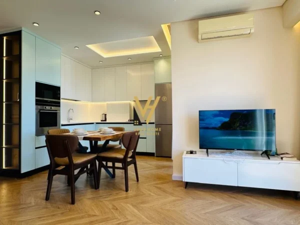 Durres, jepet me qera apartament 2+1+Ballkon Kati 3, 85 m² 1.000 € (CURRILA)