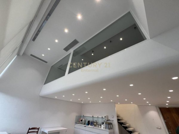 Tirane, jepet me qera ambjent biznesi Kati 1, 110 m² 1.500 € (Spitali Amerikan 3)