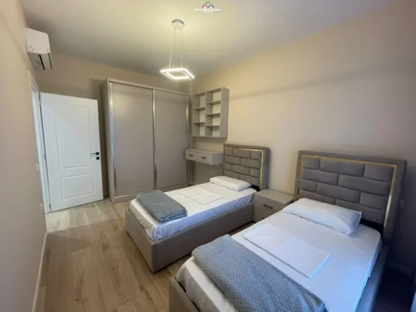 Tirane, jepet me qera apartament 2+1 Kati 2, 110 m² 850 € (siri kodra)