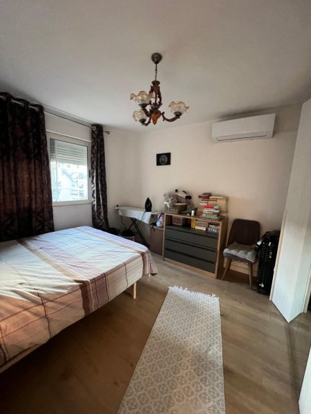 Jepet Me Qira Ap 1+1 Tek Treni 450 € , VEC CIFT