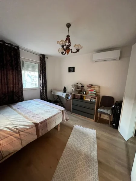 Jepet Me Qira Ap 1+1 Tek Treni 450 € , VEC CIFT