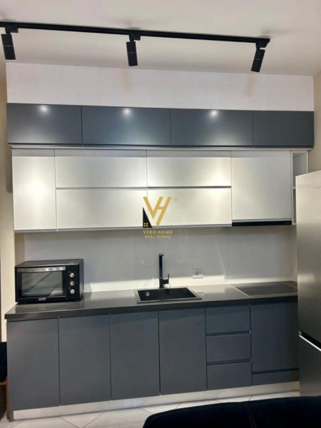 Tirane, jepet me qera apartament 2+1+Ballkon Kati 1, 90 m² 750 € (DON BOSKO)