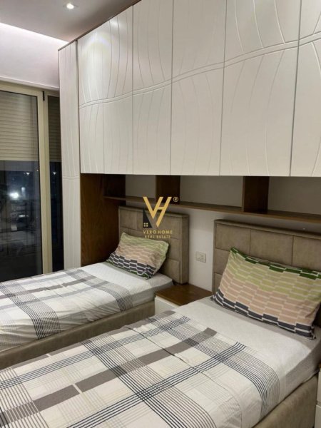Tirane, jepet me qera apartament 2+1+Ballkon Kati 1, 90 m² 750 € (DON BOSKO)
