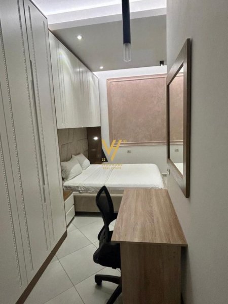 Tirane, jepet me qera apartament 2+1+Ballkon Kati 1, 90 m² 750 € (DON BOSKO)