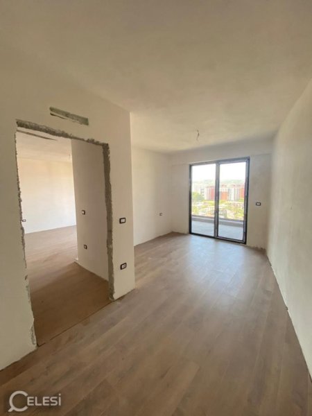 Tirane, shitet apartament 1+1+Ballkon Kati 9, 84 m² 122.500 € (FUSHA E AVIACIONIT)