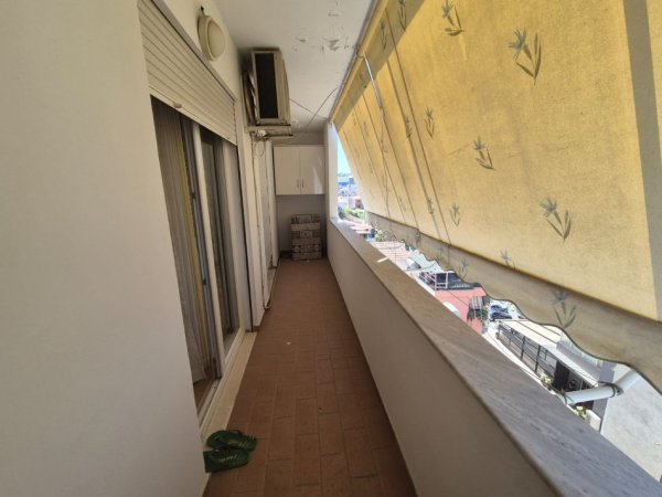 Tirane, shitet apartament 2+1 Kati 8, 106 m² 170.000 € (Brryli)