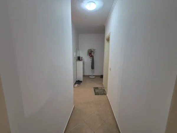 Tirane, shitet apartament 2+1 Kati 8, 106 m² 170.000 € (Brryli)