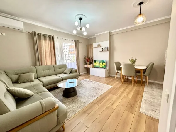 Tirane, jepet me qera apartament 1+1+Ballkon Kati 1, 74 m² 500 € (Astir)