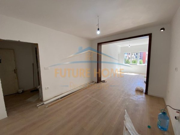 Tirane, shitet apartament 1+1 Kati 5, 52 m² 149.000 € (Margarita Tutulani)