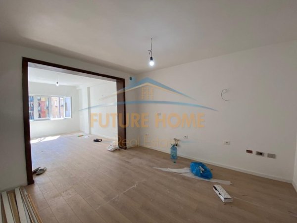 Tirane, shitet apartament 1+1 Kati 5, 52 m² 149.000 € (Margarita Tutulani)
