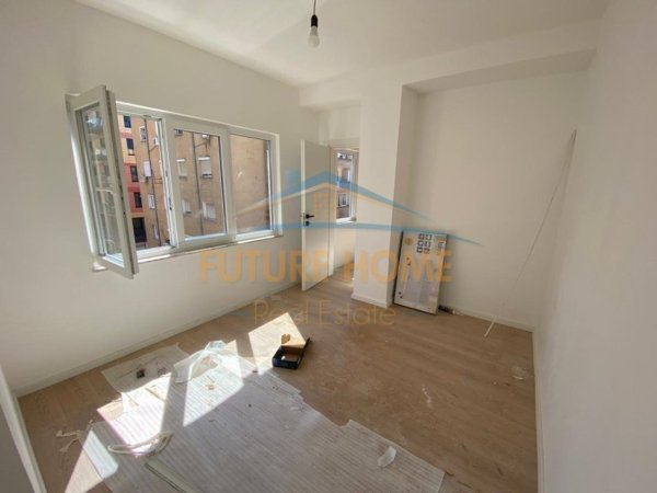 Tirane, shitet apartament 1+1 Kati 5, 52 m² 149.000 € (Margarita Tutulani)