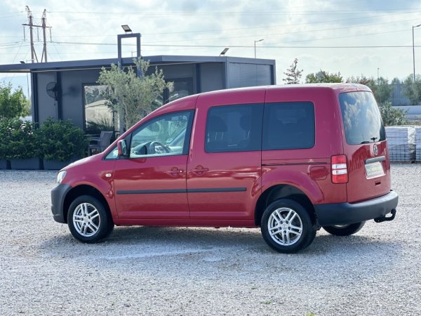 Durres, shitet makine VOLKSWAGEN CADDY 4MOTION 2.0 Nafte, e kuqe manuale Klima 214 km