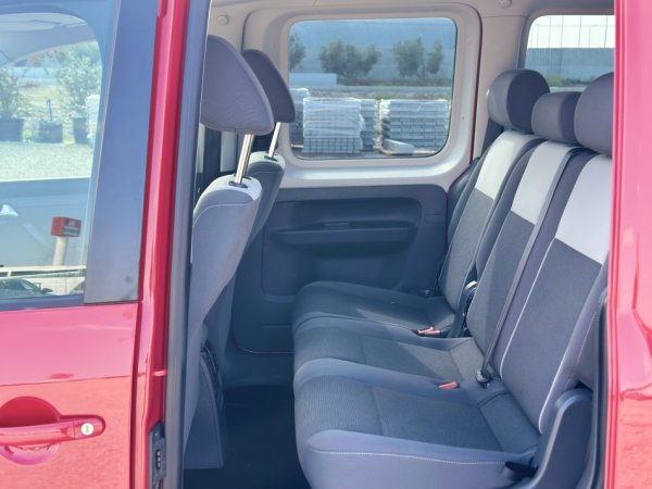 Durres, shitet makine VOLKSWAGEN CADDY 4MOTION 2.0 Nafte, e kuqe manuale Klima 214 km