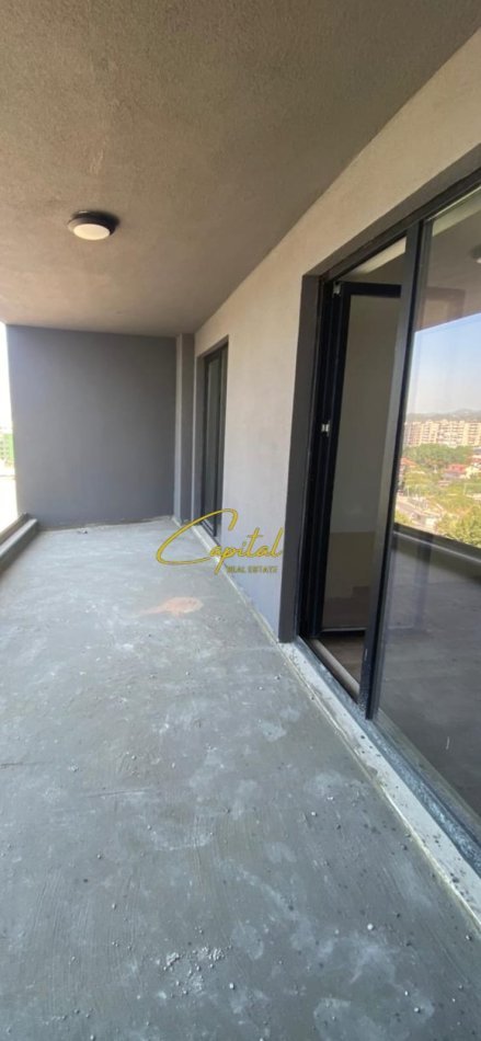 Tirane, shitet apartament 1+1 Kati 9, 83 m² 122.500 € (ISH FUSHA AVIACIONIT)