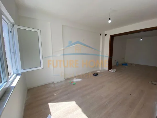 Tirane, shes apartament 1+1 Kati 5, 52 m² 138.000 € (Rruga Margarita Tutulani)