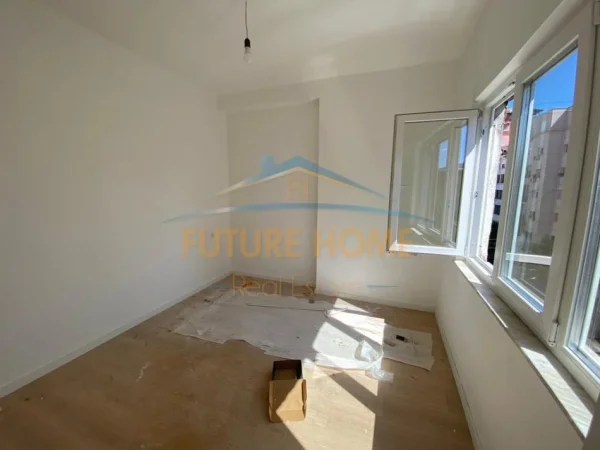 Tirane, shes apartament 1+1 Kati 5, 52 m² 138.000 € (Rruga Margarita Tutulani)