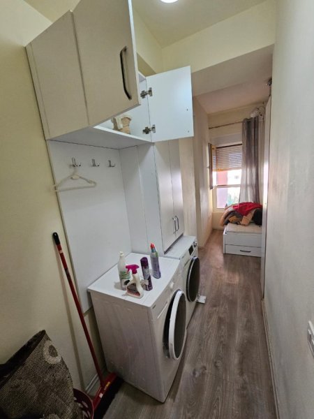 Tirane, jepet me qera apartament 1+1 Kati 2, 40 m² 330 €