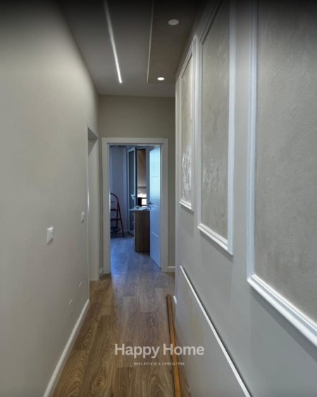 Tirane, jepet me qera apartament 2+1+Ballkon Kati 4, 600 € 