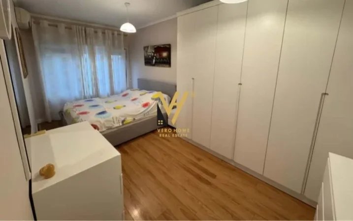 Tirane, jepet me qera apartament 2+1+Ballkon Kati 0, 90 m² 700 € (KODRA E DIELLIT)