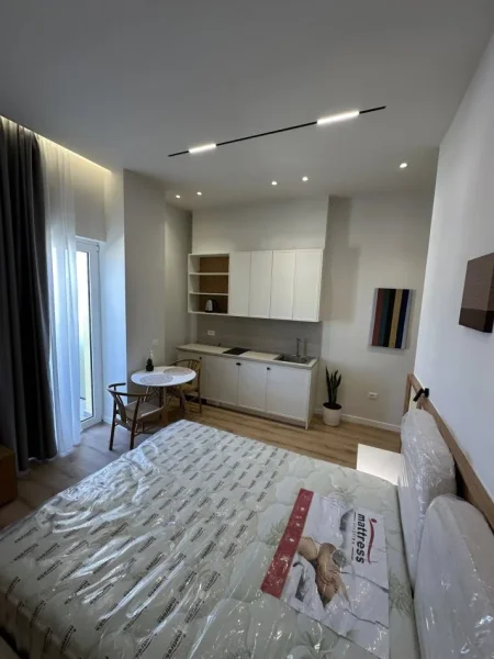 Durres, shes apartament 5+1+Aneks+Ballkon , 240 m² (Shitet Apart-Hotel modern me 5 studio të ndara, ideale për investim turistik dhe afatgjatë. Pamje fantastike nga deti &amp; projekti i ri Dubai Marina 200m nga porti | 1km nga qendra &amp; mu...