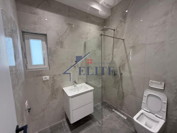 Tirane, shitet apartament 1+1 Kati 1, 60 m² 98.456 € (Prane Kompleksit Mangalem)