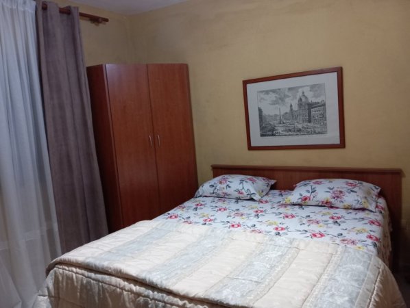 Tirane, jepet me qera shtepi 1+1 Kati 0, 70 m² (Rruga Muharrem Gurra)