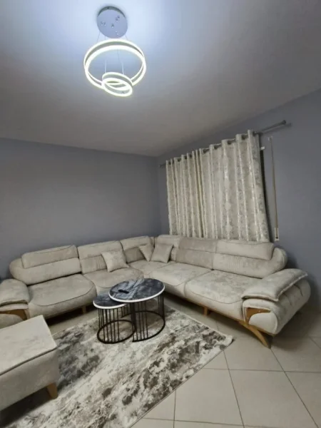 Super Apartament luksoz ne shitje ne fresk (110,000 Euro)