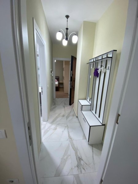 Jepet me qera apartament 2+1+2 – Xhamllik , 10 min nga Qendra ,700 €