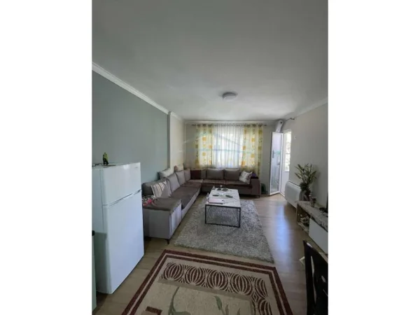 Tirane, shitet apartament 1+1 Kati 1, 77 m² 85.000 €
