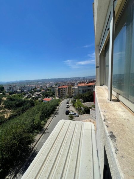 Tirane, shes apartament 2+1 Kati 3, 124 m² 124.000 € (Baftjar Lici)