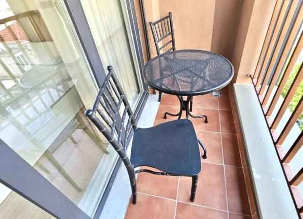 Jepet me qira apartament 2+1 + 3 tek PAZARI RI -SPAR  totalisht e arreduar  me cdo gje. 1100€/Muaj