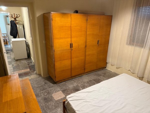 Tirane, jepet me qera apartament 1+1 Kati 2, 50 m² 380 € 