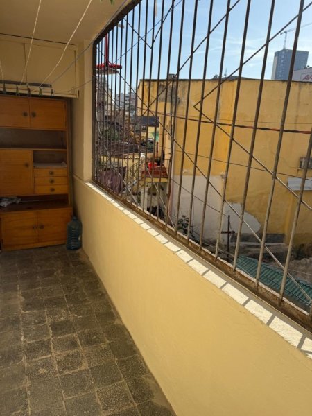Tirane, jepet me qera apartament 1+1 Kati 2, 50 m² 380 € 