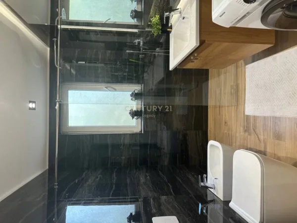 Tirane, shes apartament 2+1+Aneks+Ballkon Kati 3, 95 m² 250.000 € 