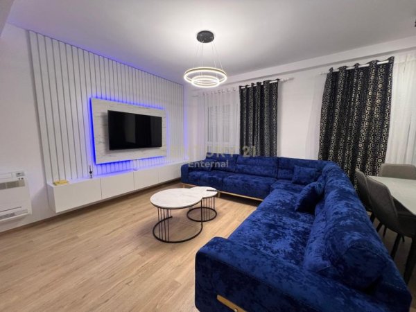 Tirane, jepet me qera apartament 2+1+Aneks+Ballkon Kati 3, 108 m² 1.500 € (Garden Side Residence)