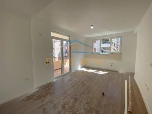 Tirane, shitet apartament 1+1 Kati 5, 62 m² 160.000 €