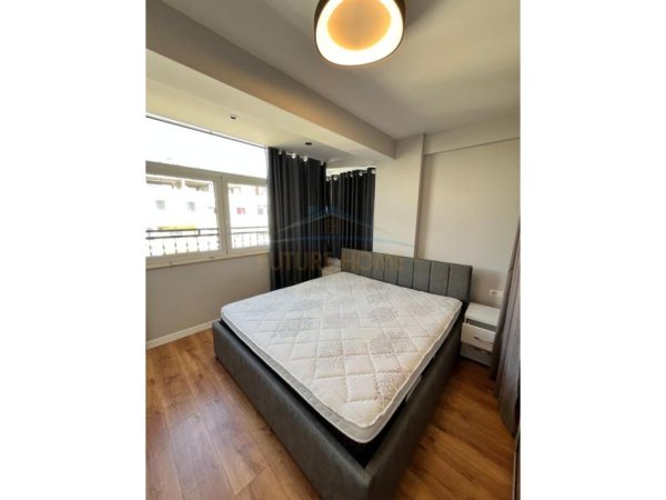 Durres, jepet me qera apartament 1+1 Kati 7, 47 m² 400 € (PLAZH ILIRIA,DURRES)