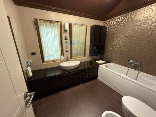 Tirane, jepet me qera apartament 3 Katshe Kati 0, 307 m² 3.500 € 