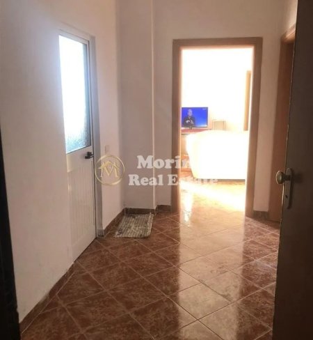 Tirane, jepet me qera apartament 3+1+Ballkon Kati 6, 120 m² 300 € (Mezez Kashar)