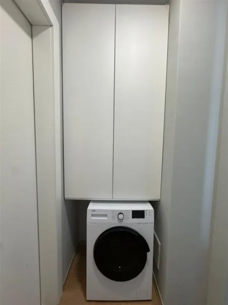 Tirane, jepet me qera apartament 2+1 Kati 4, 112 m² 1.100 € (KOMPLEKSI DELIJORGJI)