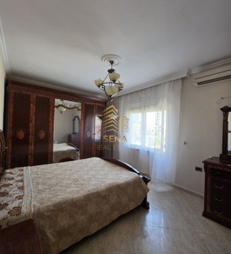 Tirane, jepet me qera apartament 2+1+Ballkon Kati 3, 90 m² 600 € (Rruga e Elbasanit)