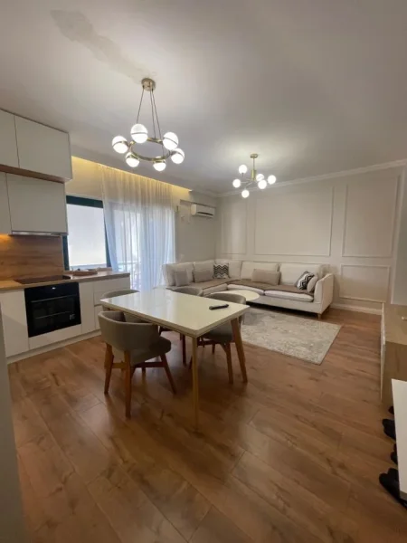 Tirane, jepet me qera apartament 2+1 Kati 4, 100 m² 700 € (DON BOSKO)